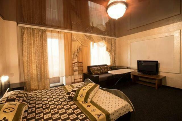 Imperial Hotel Krivoy Rog Kryvyi Rih エクステリア 写真